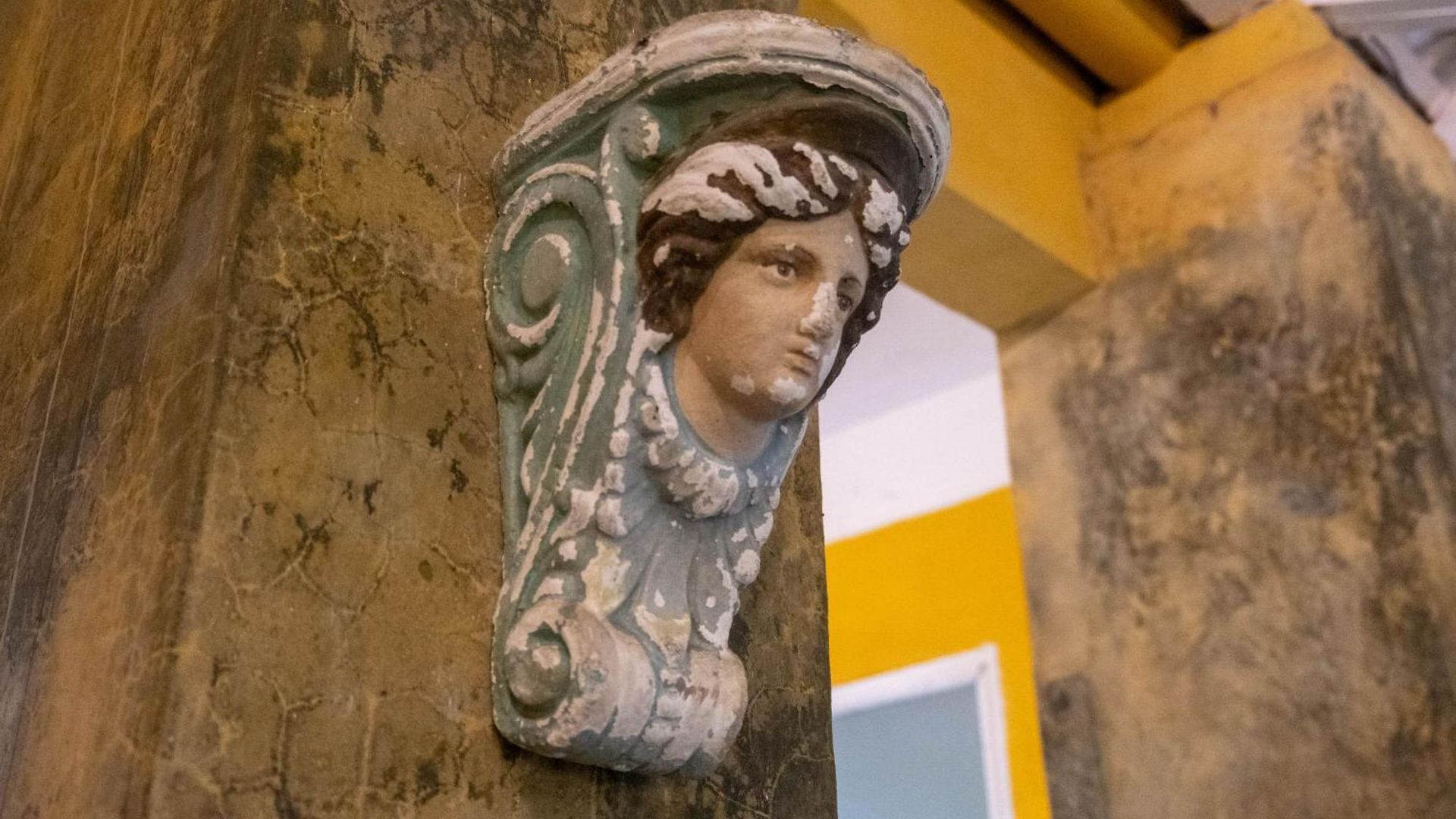 Casa De Columnas *