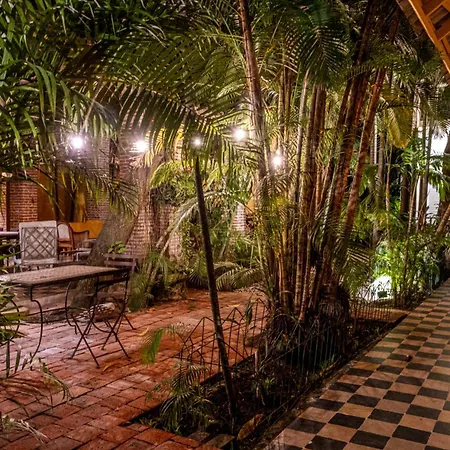Casa De Columnas